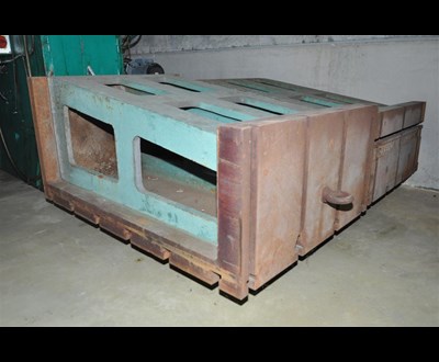 250145-Vinkelhylla 1525x1000
