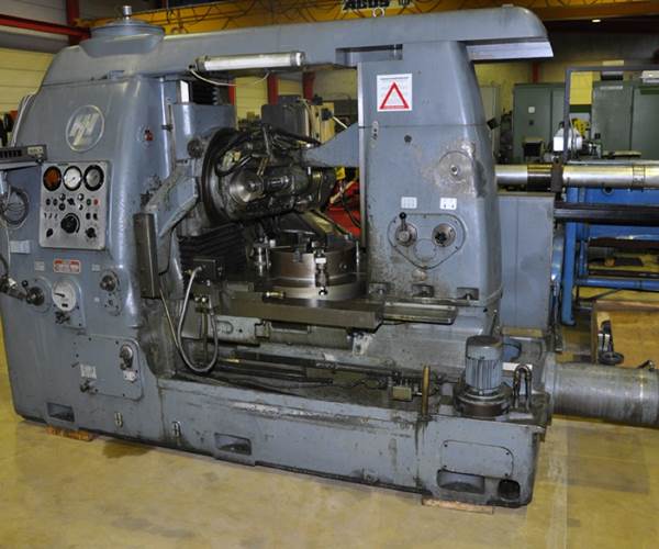 LiebherrL630 (Medium).jpg