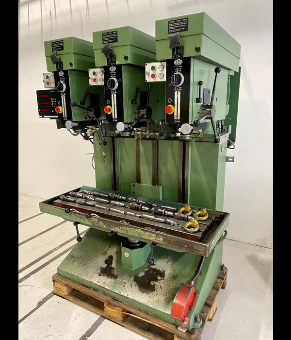 Aciera 22VA S4-3-3