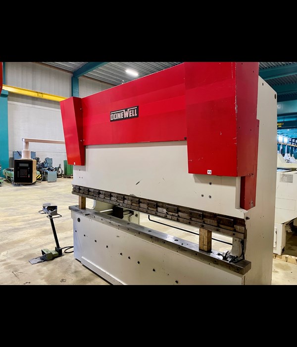 Donewell HP3B H150-3000 Cybelec DNC50-1
