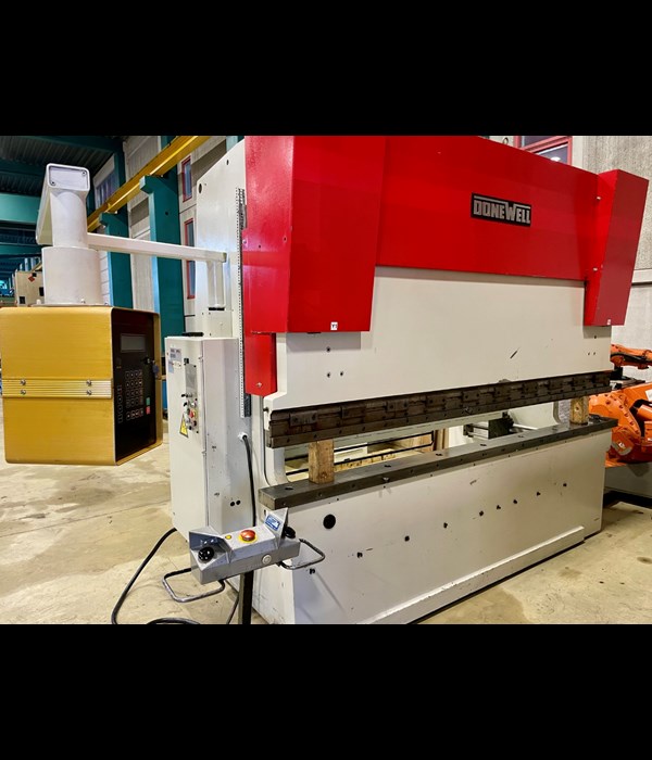 Donewell HP3B H150-3000 Cybelec DNC50-2