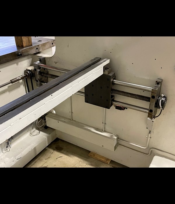 Donewell HP3B H150-3000 Cybelec DNC50-7