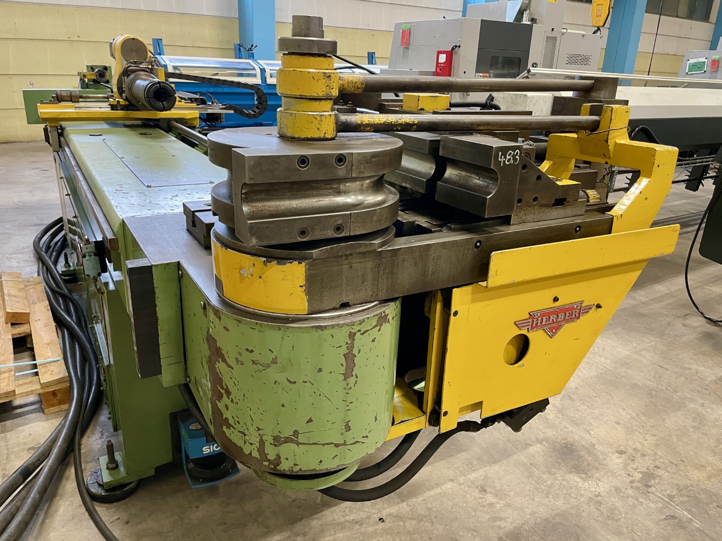 20251029_083807947_iOS (Stor).jpg